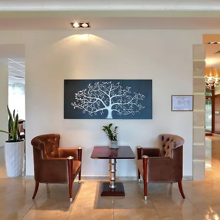 Hotel apartamentowy Golden Line