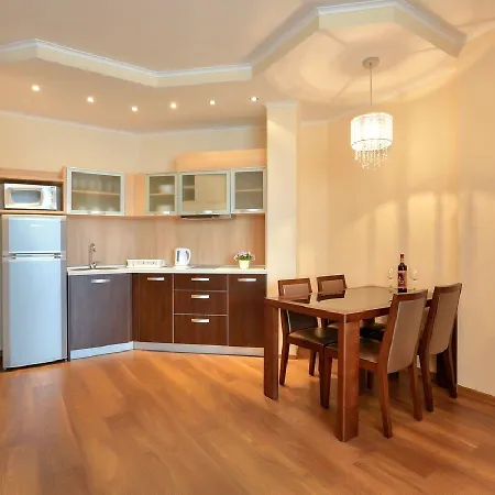 Golden Line Hotel apartamentowy 4*