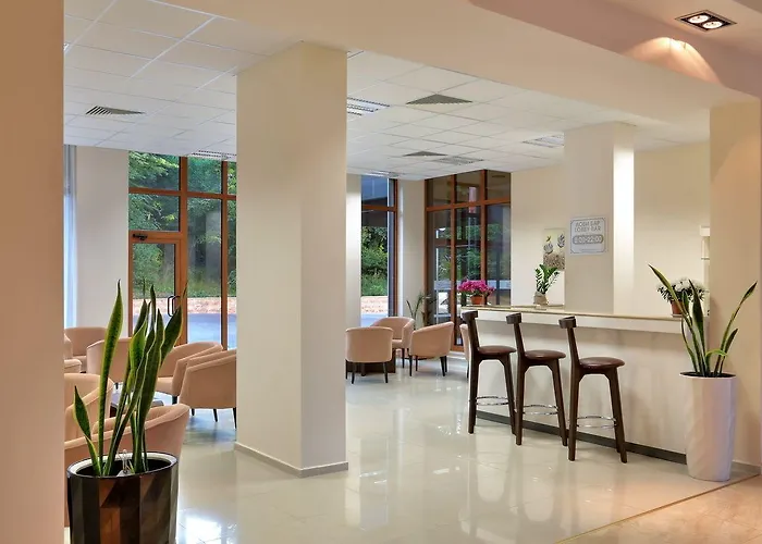 Golden Line Appart hôtel 4*