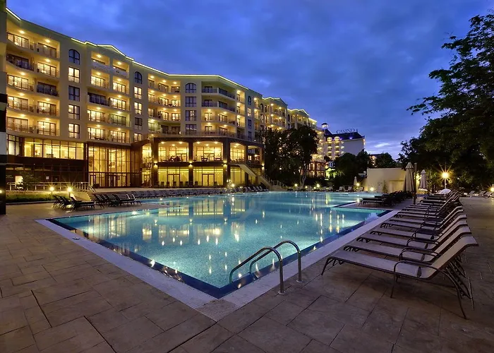 Golden Line Appart hôtel 4*