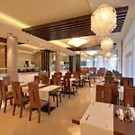 Golden Line Apartahotel 4*