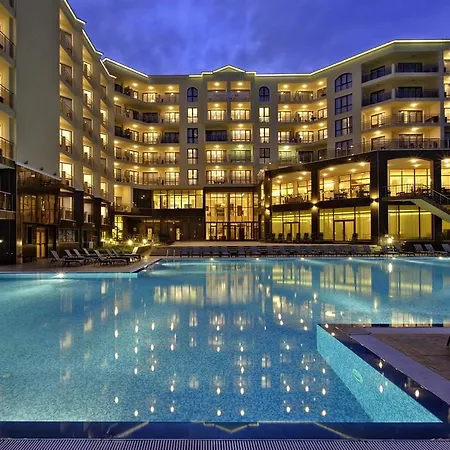 Aparthotel Golden Line 4*