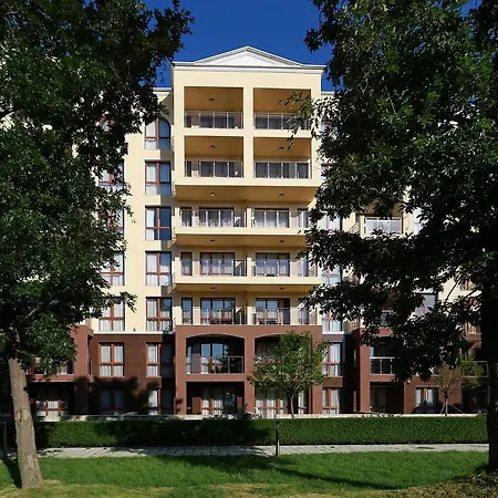 Aparthotel Golden Line