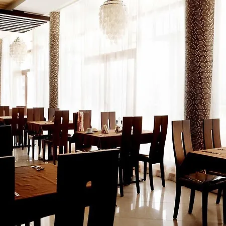 Golden Line Aparthotel 4*