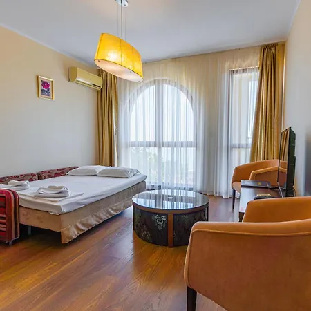 Hotel apartamentowy Golden Line