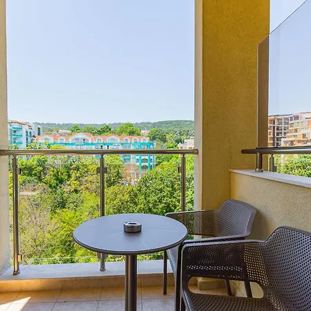 Aparthotel Golden Line Golden Sands