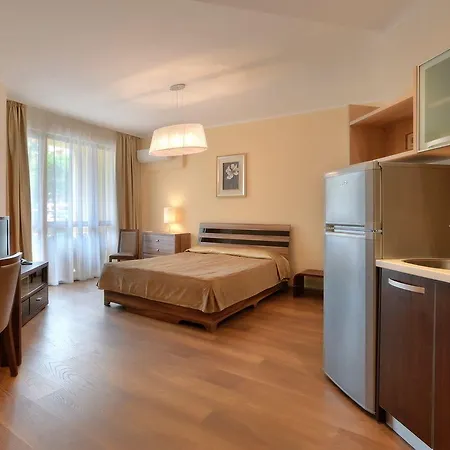 Hotel apartamentowy Golden Line