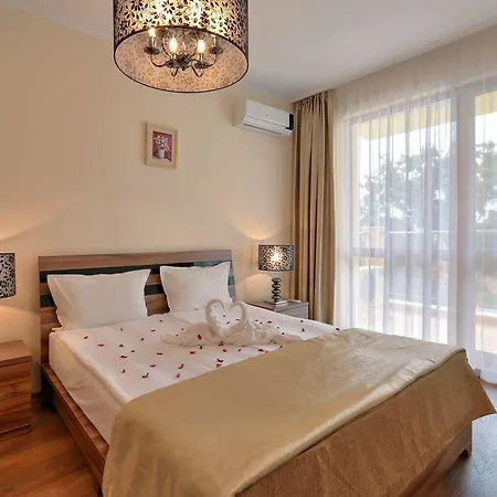 Ξενοδοχείο με διαμερίσματα Golden Line Golden Sands