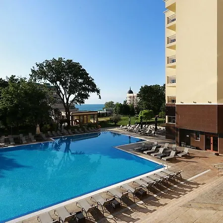Hotel apartamentowy Golden Line 4*