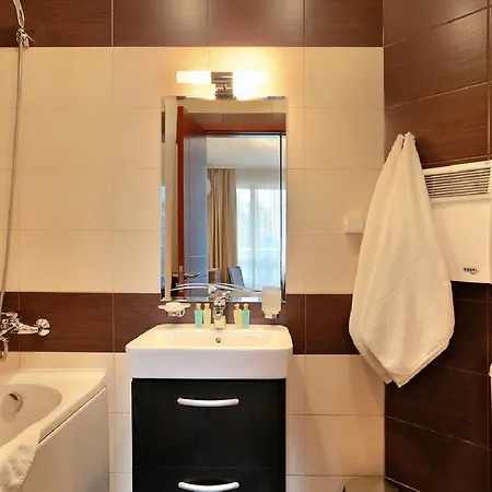 Golden Line Hotel apartamentowy Złote Piaski