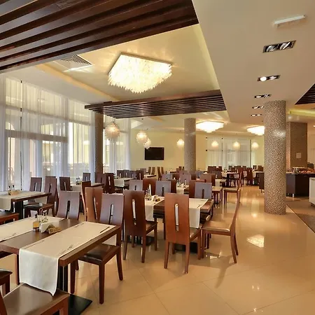 Golden Line Aparthotel