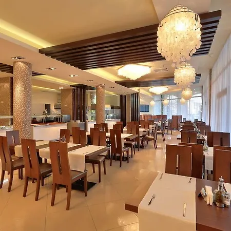 Golden Line Aparthotel