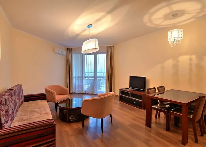 Lejlighedshotel Golden Line 4*