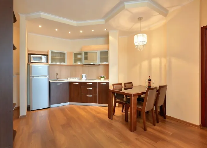 Golden Line Lejlighedshotel 4*