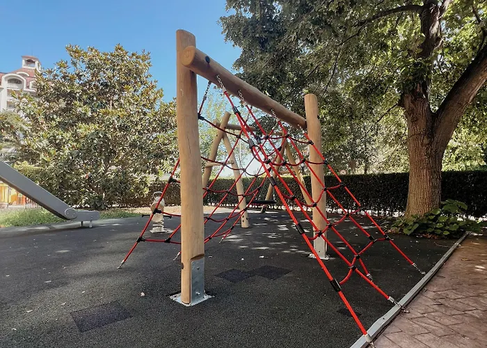 Golden Line Aparthotel 4*