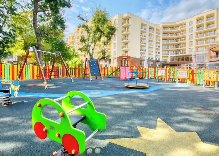 Lejlighedshotel Golden Line 4*