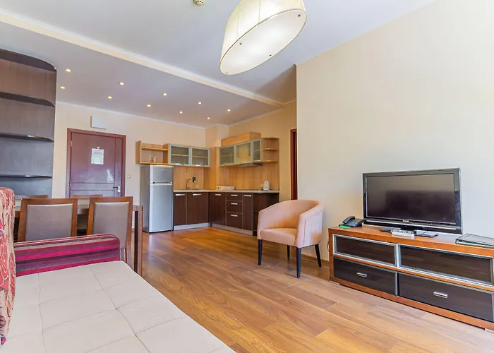 Golden Line Golden Sands